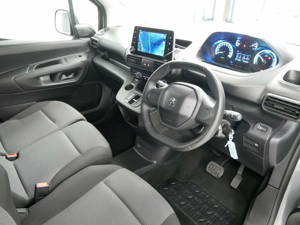 Peugeot E-Partner 800 50Kwh Professional Premium Standard Panel Va White #14