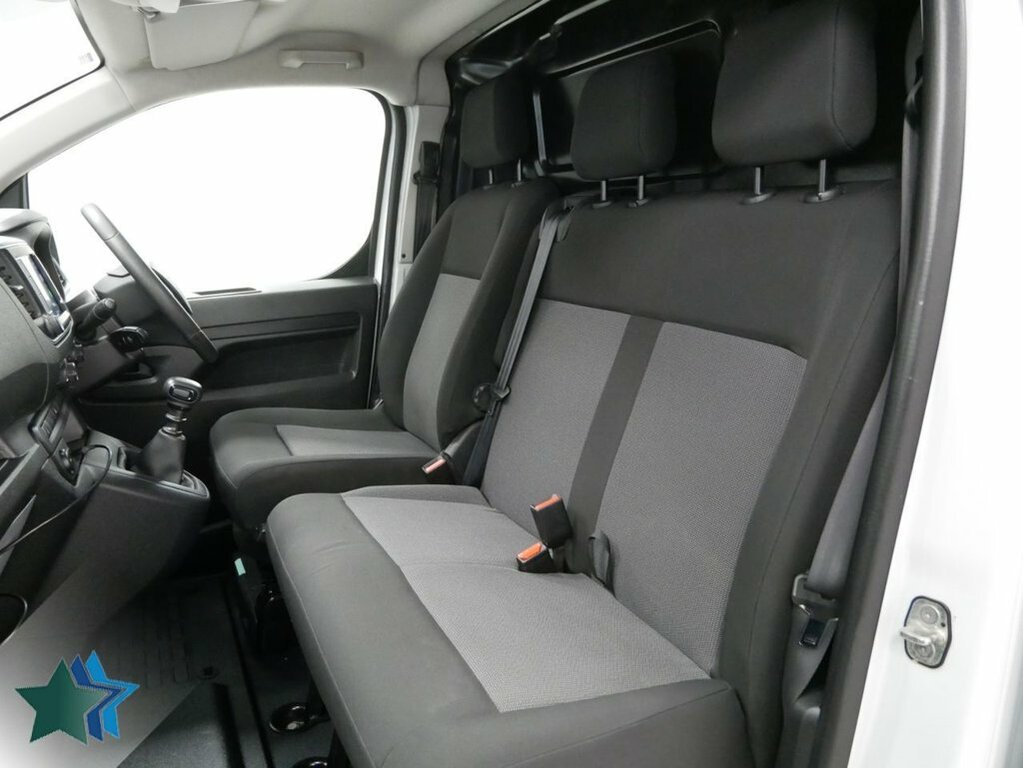 Vauxhall Vivaro 1.5L Turbo D 2900 Prime Panel Van 6Dr Manua White #3