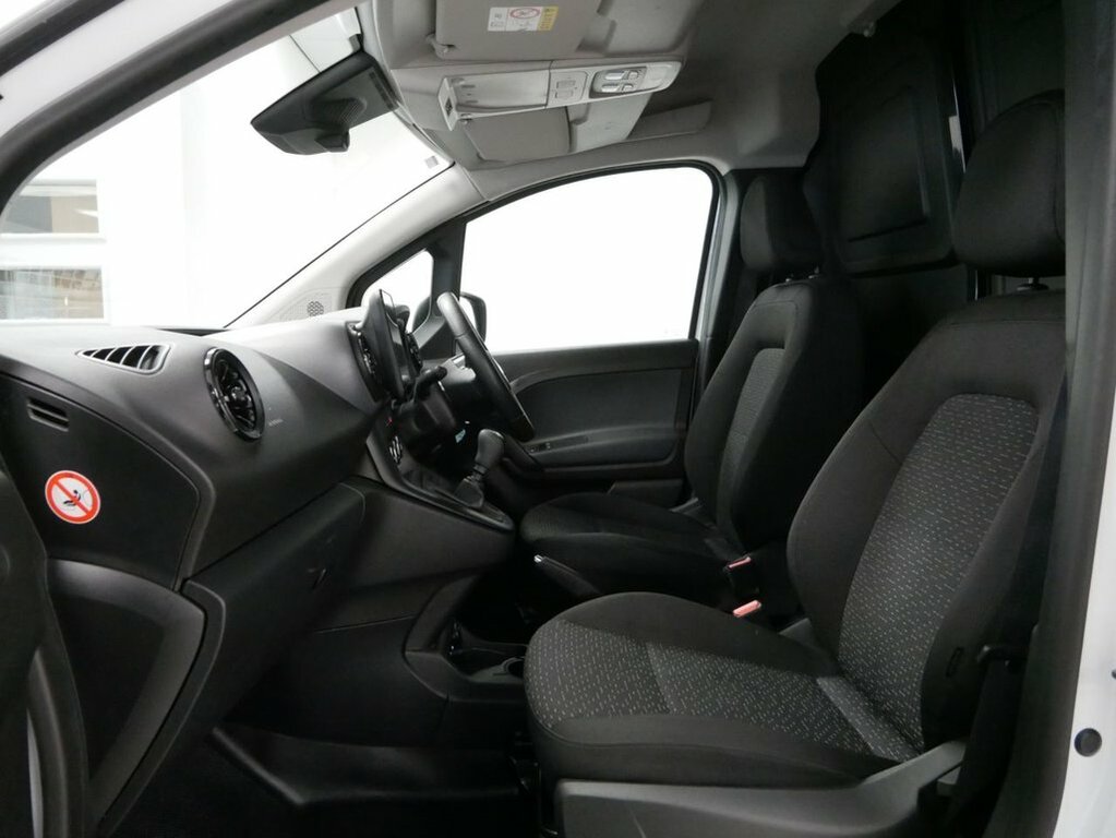 Mercedes-Benz CITAN Pro White #22