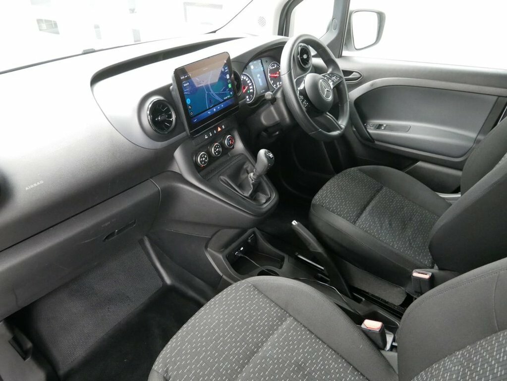 Mercedes-Benz CITAN Pro White #21