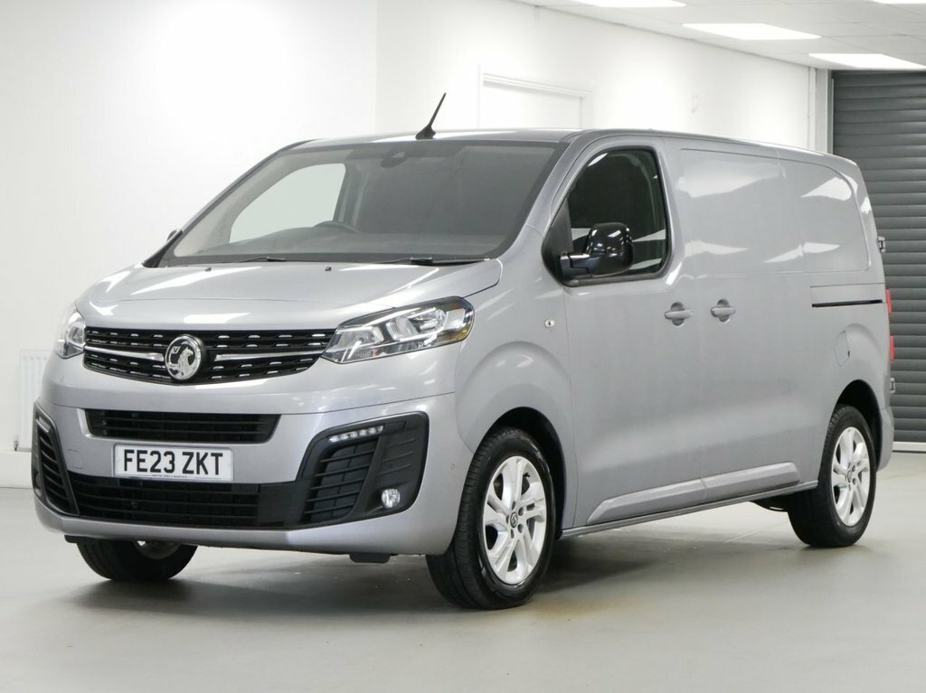 Vauxhall Vivaro 2L 2.0 Turbo D 3100 Elite Panel Van 6Dr Aut Grey