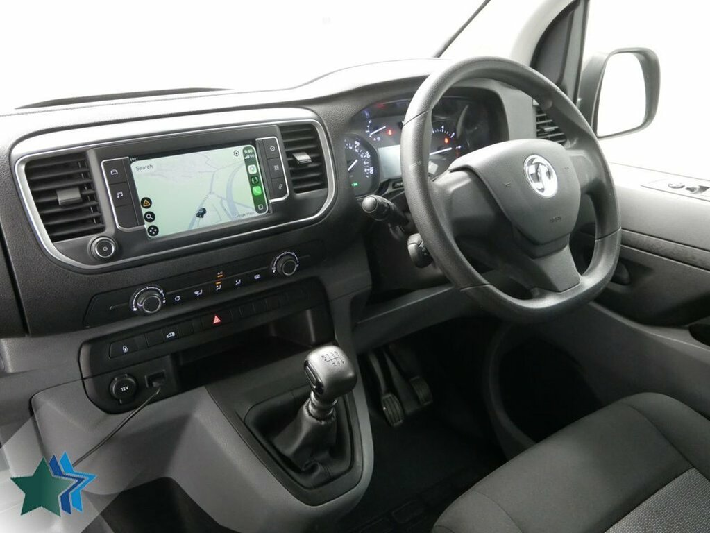 Vauxhall Vivaro 1.5L Turbo D 2700 Dynamic Panel Van 6Dr Man White #5