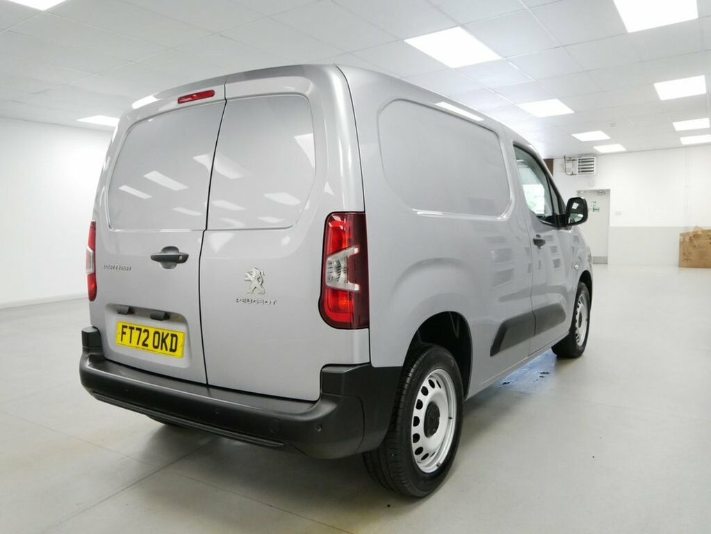 Peugeot Partner L2 Pro Premium White #10
