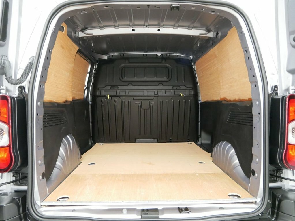 Peugeot Partner L2 Pro Premium White #23