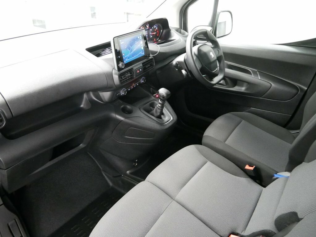 Peugeot Partner L2 Pro Premium White #20