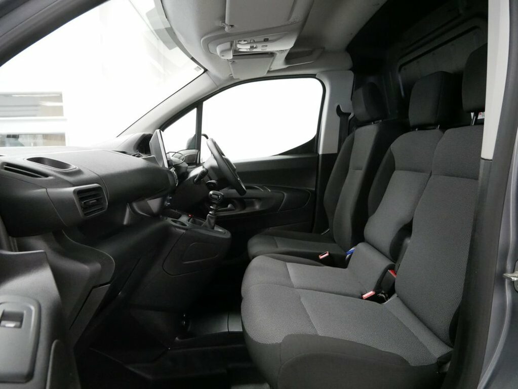 Peugeot Partner L2 Pro Premium White #21