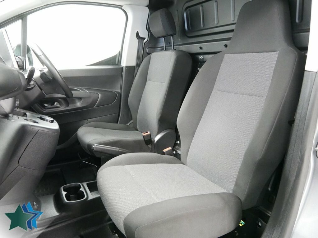 Vauxhall Combo 1.5L Turbo D 2300 Prime Panel Van 6Dr Grey #5