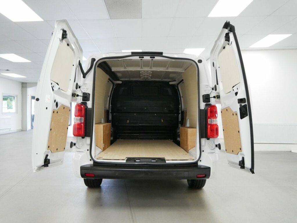 Citroen Dispatch 1.5L Bluehdi Driver Xl Panel Van 6Dr White #4