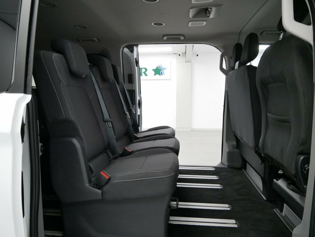 Ford Tourneo Custom 2.0 320 Ecoblue Titanium Luxe Minibus Double Cab 5  #28