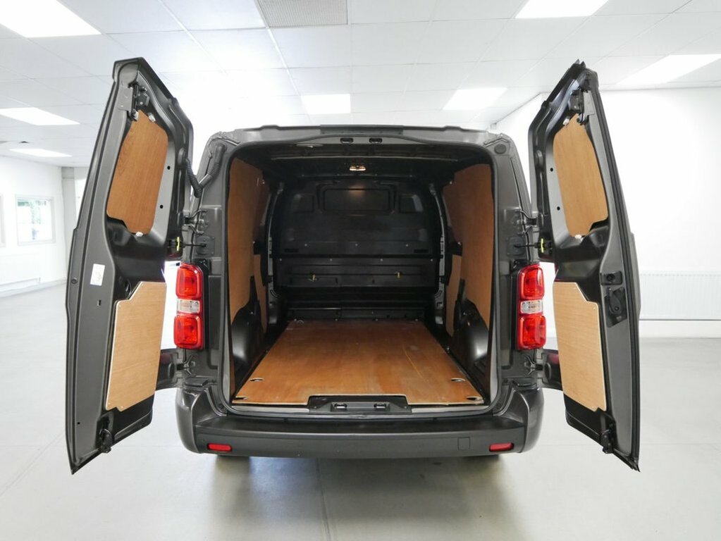 Vauxhall Vivaro 2L 2.0 Turbo D 3100 Pro Panel Van 6Dr Manua Grey #3