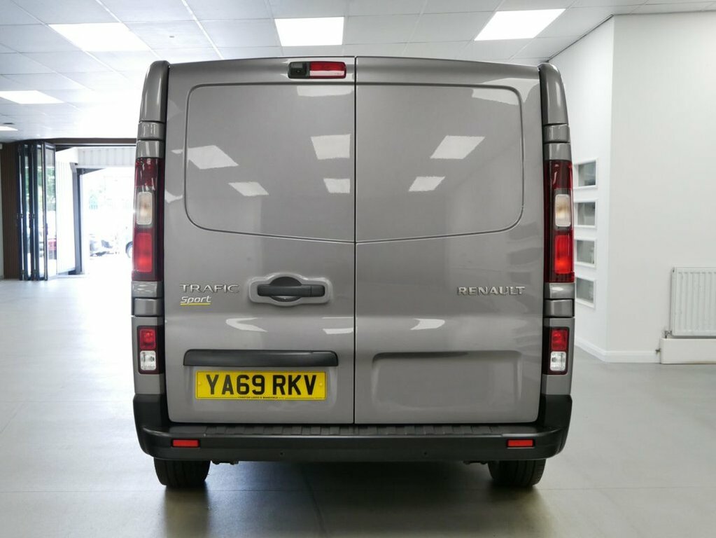 Renault Trafic Mpv Grey #10