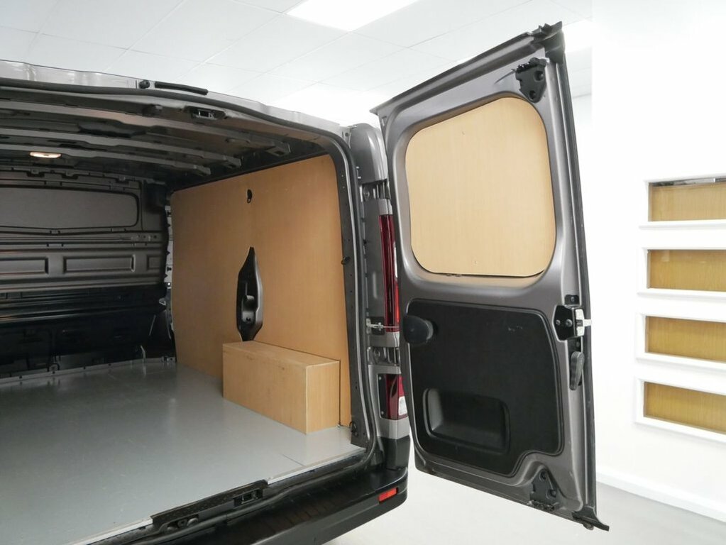 Renault Trafic Mpv Grey #26