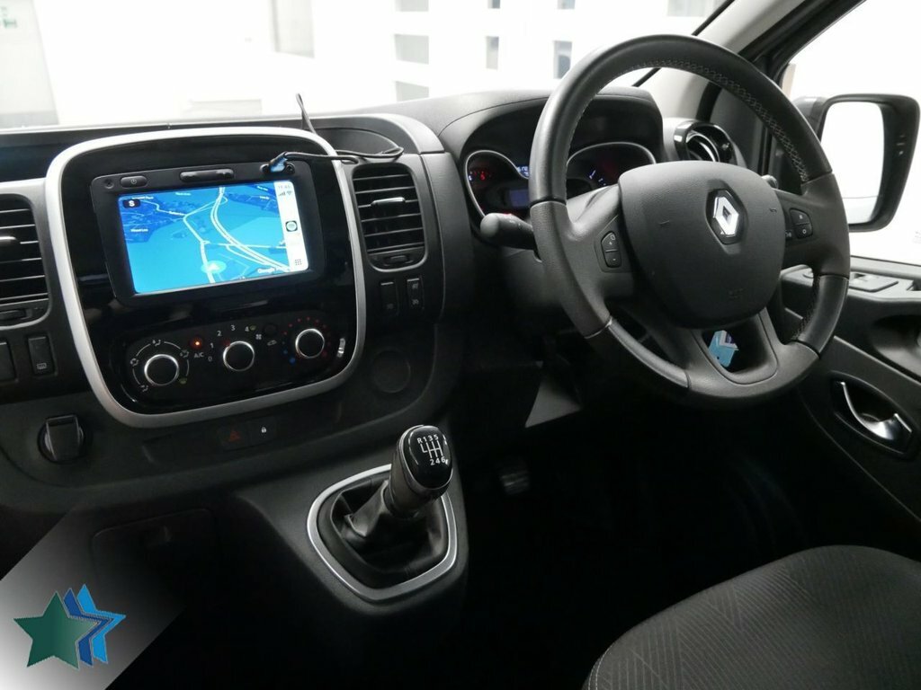 Renault Trafic 2L 2.0 Dci Energy 28 Sport Nav Panel Van Diese Grey #2