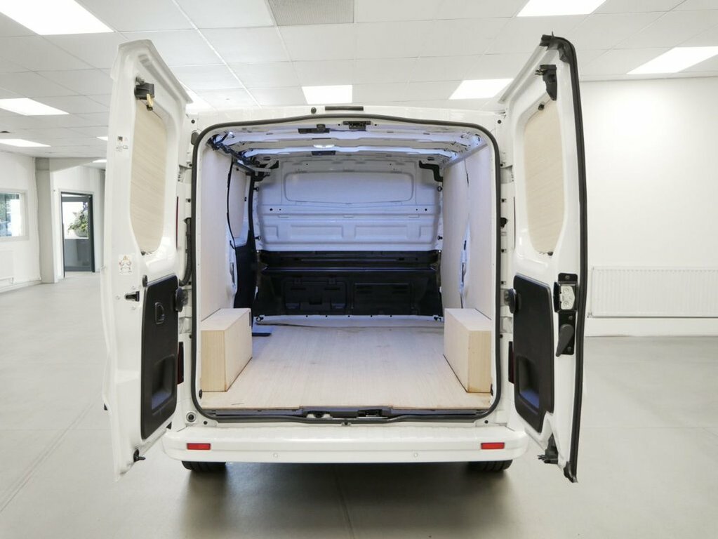 Nissan Primastar 2L 2.0 Dci 30 Tekna Panel Van Lh White #3