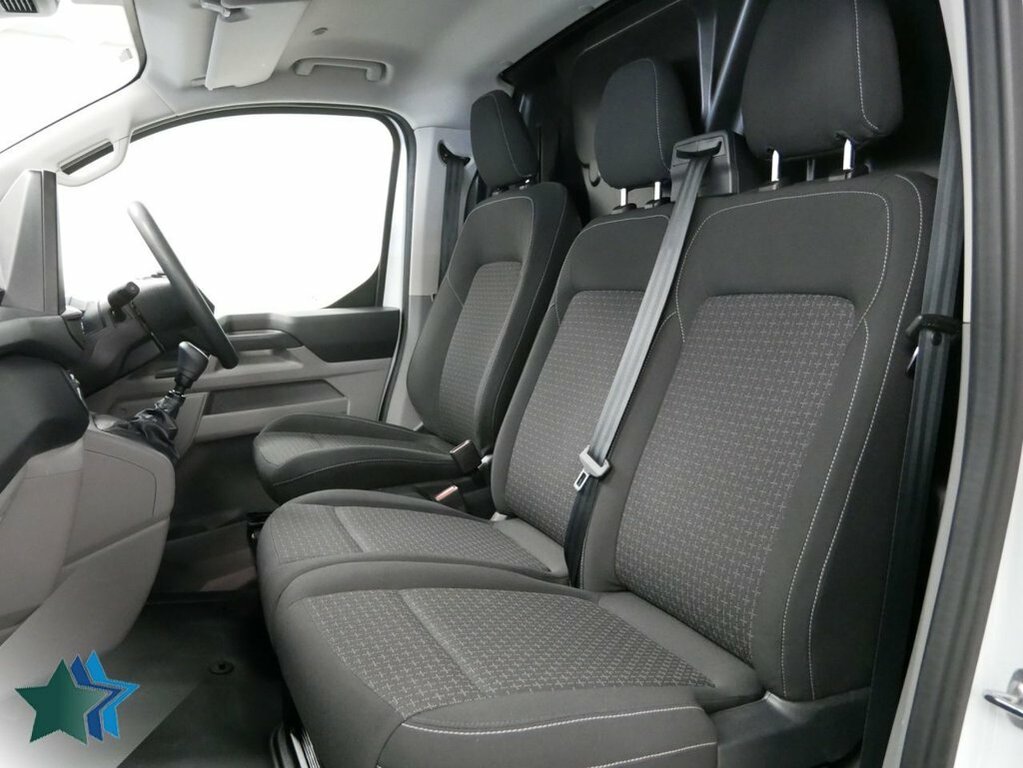 Ford Transit Custom 2L 2.0 320 Ecoblue Trend Panel Van Manu WR25JNZ White #5