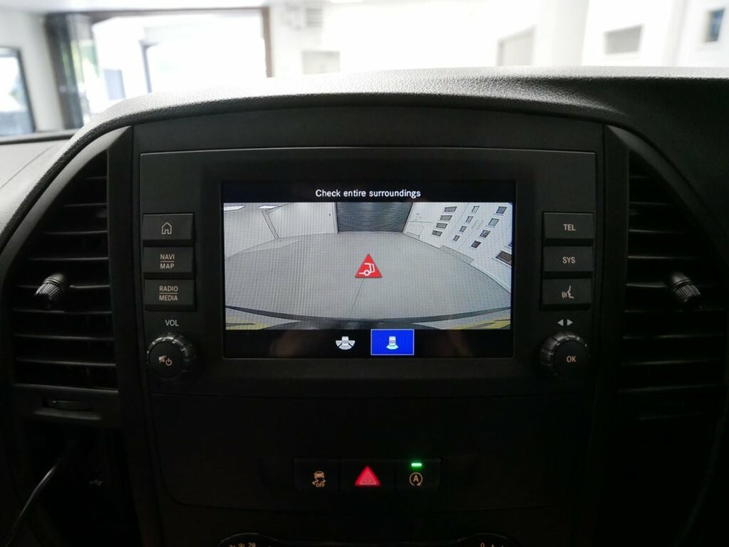 Mercedes-Benz Vito 116 Progressive L2 Black #20