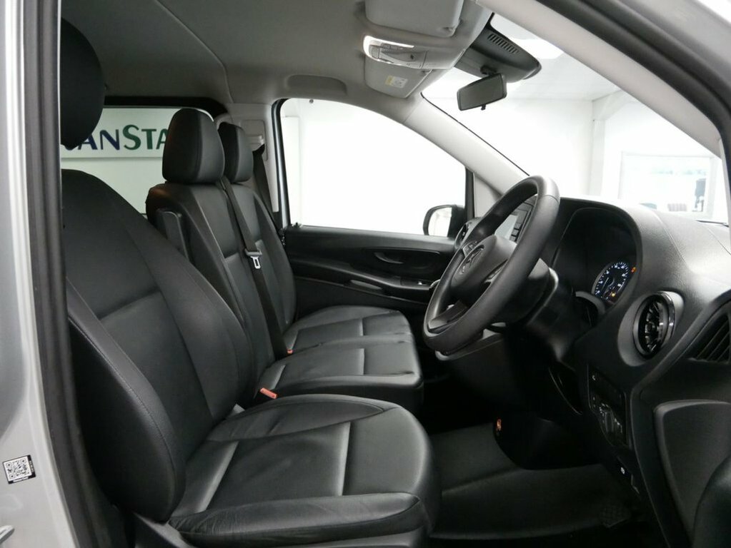 Mercedes-Benz Vito 116 Progressive L2 Black #17