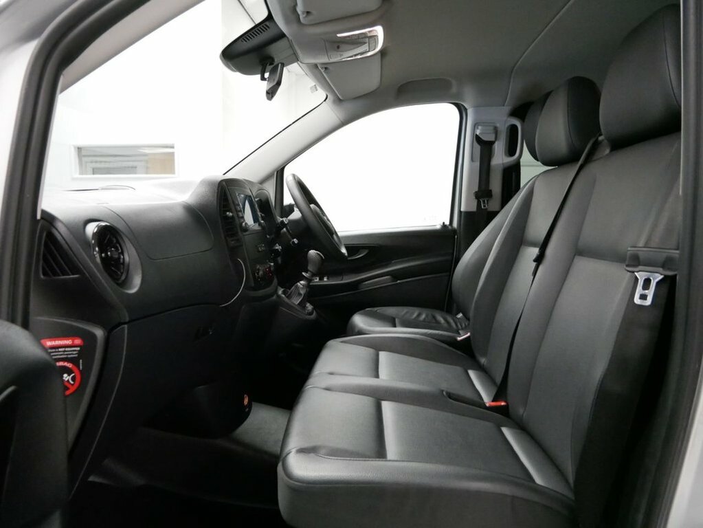Mercedes-Benz Vito 116 Progressive L2 Black #24