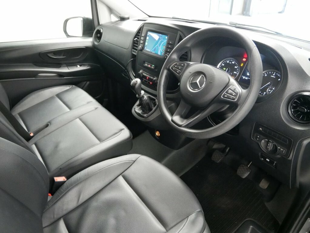 Mercedes-Benz Vito 116 Progressive L2 Black #15