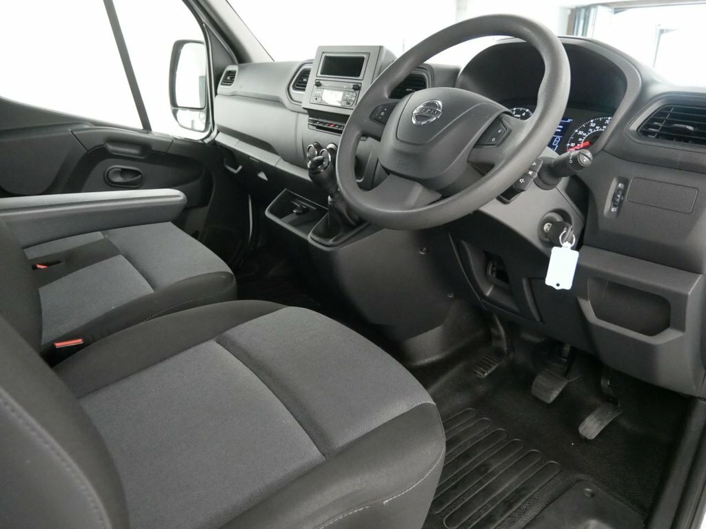 Nissan InterStar 2.3L Dci 35 Acenta Panel Van Fwd White #10