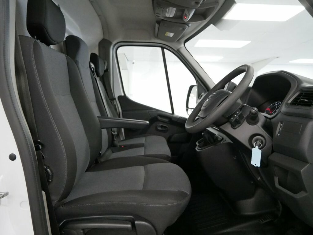 Nissan InterStar 2.3L Dci 35 Acenta Panel Van Fwd White #12