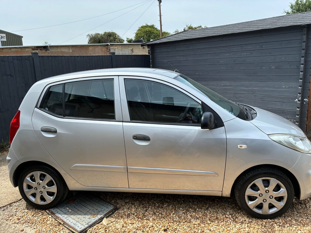Hyundai I10 1.2 Classic Hatchback Euro 5 85 Silver