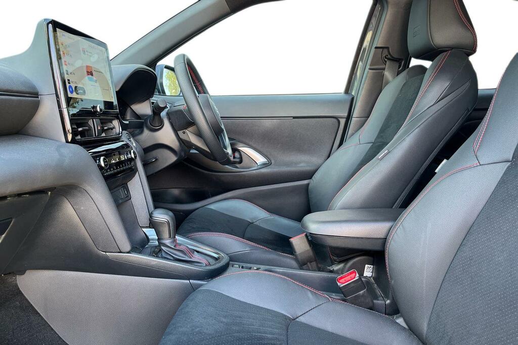 Toyota Yaris Cross 1.5 Vvt-h Gr Sport Suv Hybrid E-cvt Eur YK75OCO Grey #5