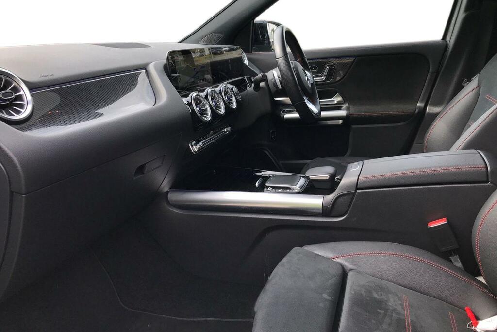 Mercedes-Benz GLA Class 1.3 Gla200 Amg Line Night Edition Premium Plus 7 PO23UWM Grey #5