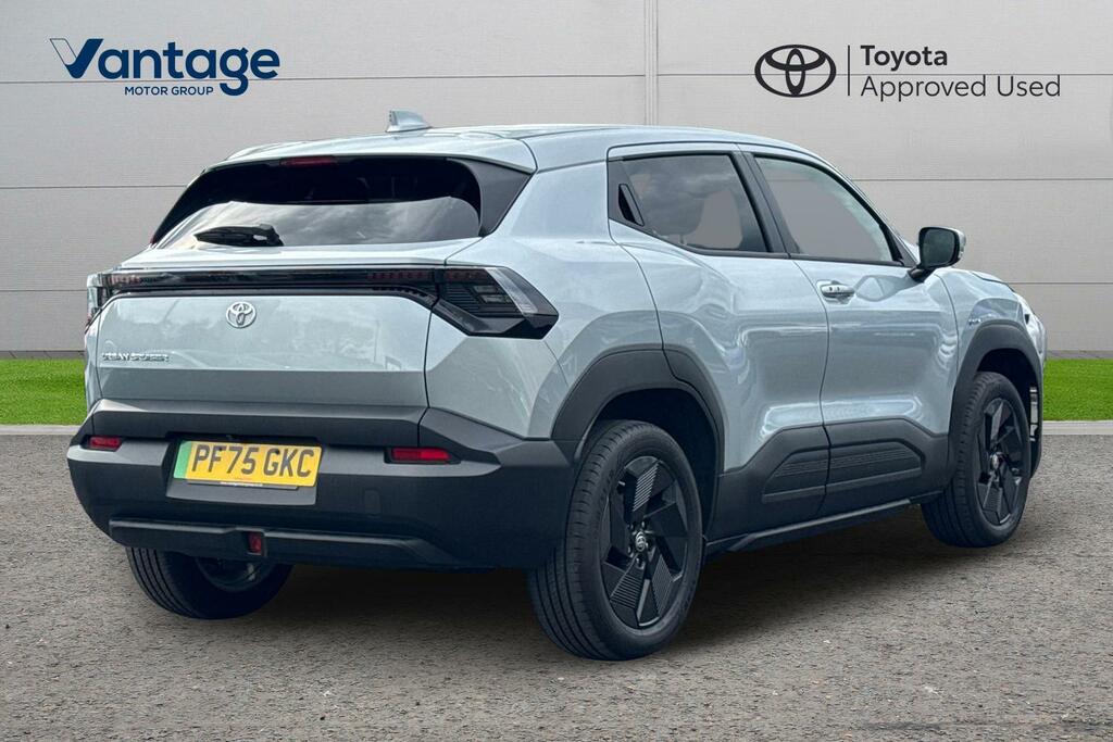 Toyota Urban Cruiser 61Kwh Design PF75GKC Silver #2