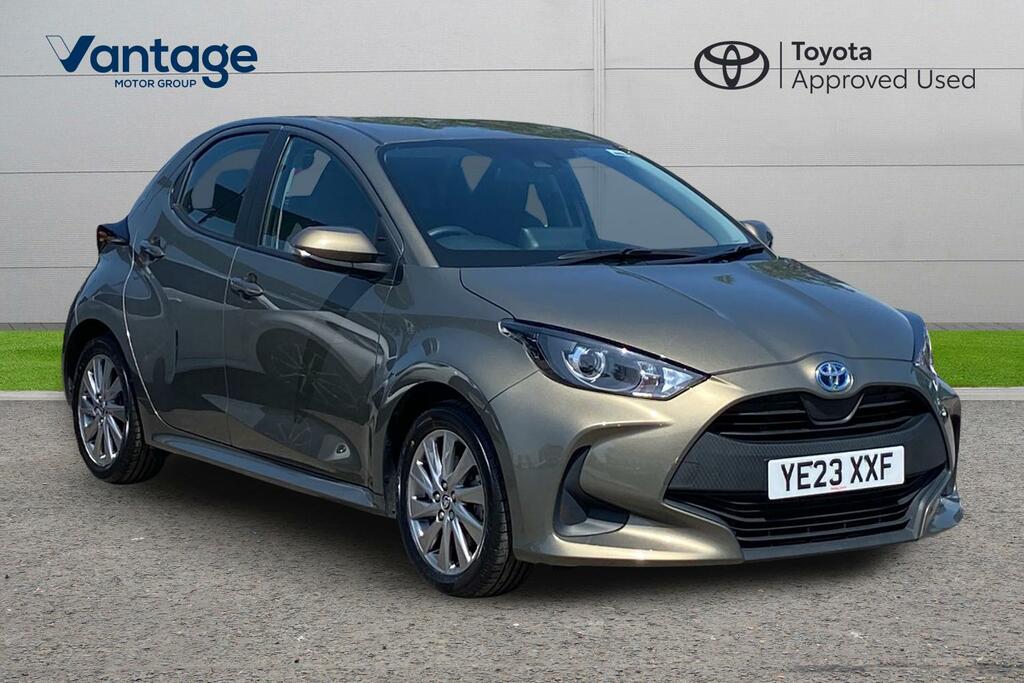 Toyota Yaris 1.5 Vvt-h Icon E-cvt Euro 6 Ss Brown