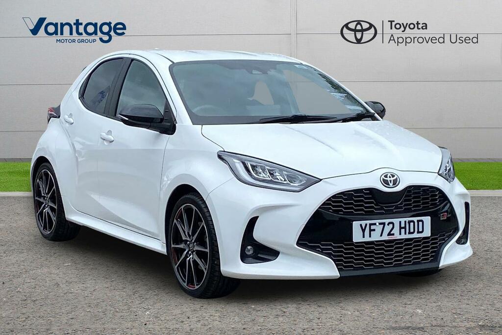 Toyota Yaris 1.5 Vvt-h Gr Sport E-cvt Euro 6 Ss White