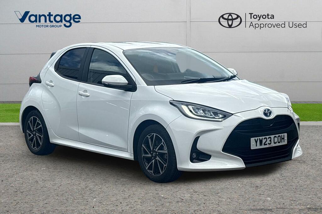 Toyota Yaris 1.5 Vvt-h Design E-cvt Euro 6 Ss White