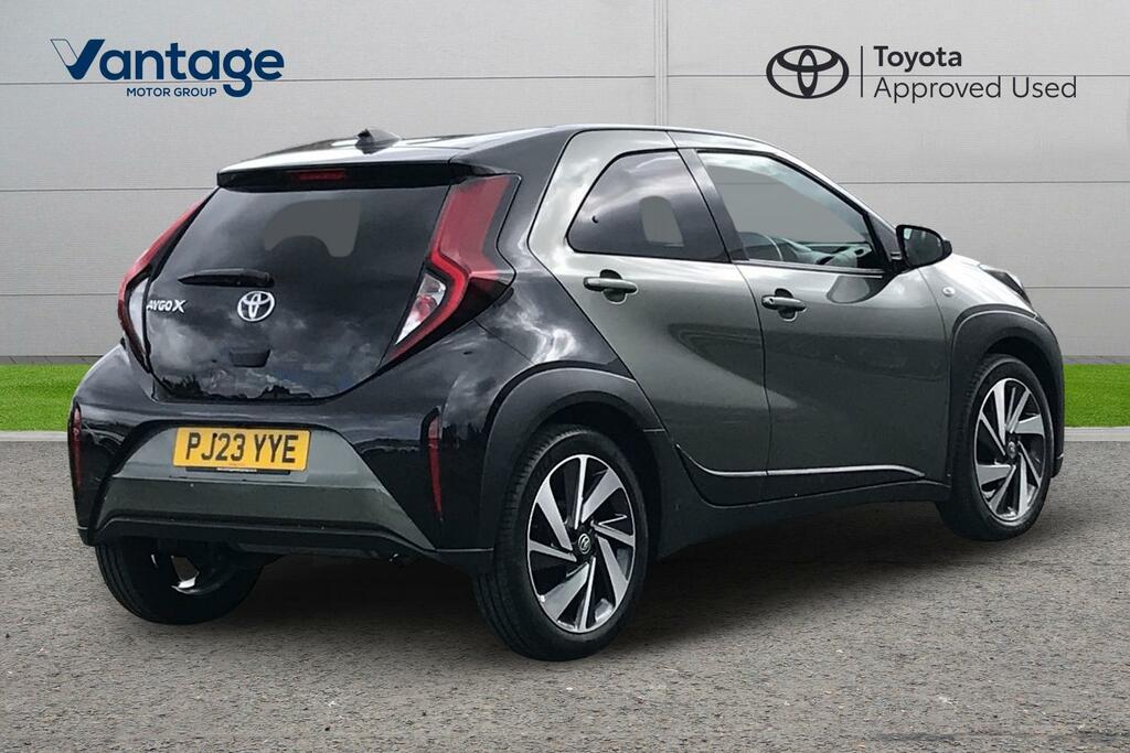 Toyota Aygo X 1.0 Vvt-i Edge Euro 6 Ss PJ23YYE Green #2