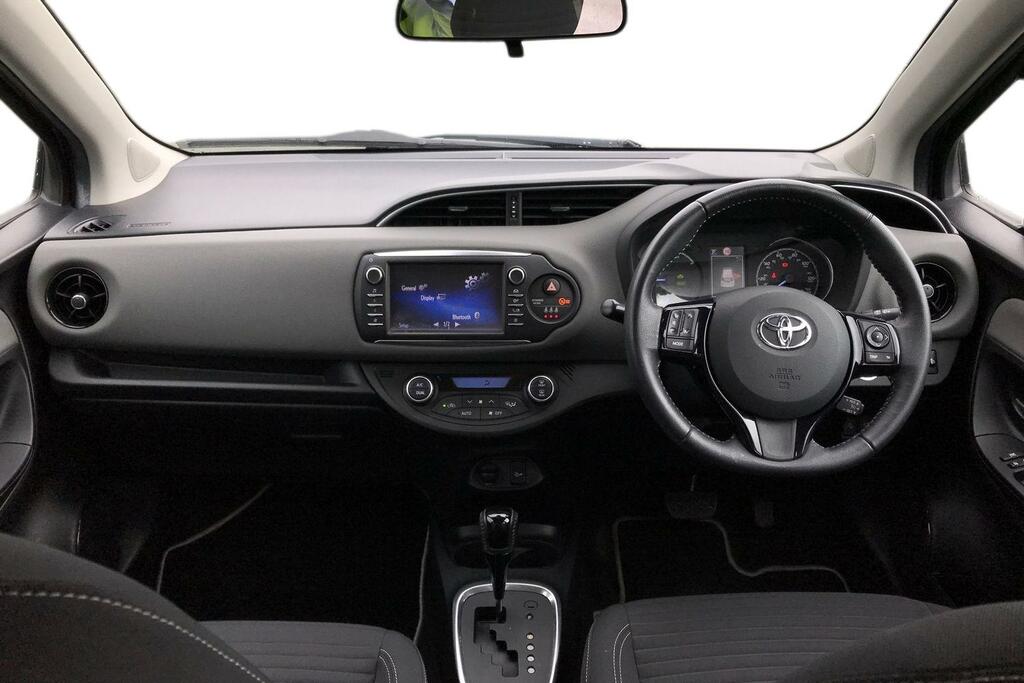 Toyota Yaris 1.5 Vvt-h Icon E-cvt Euro 6 Ss PF67ZXS Red #6