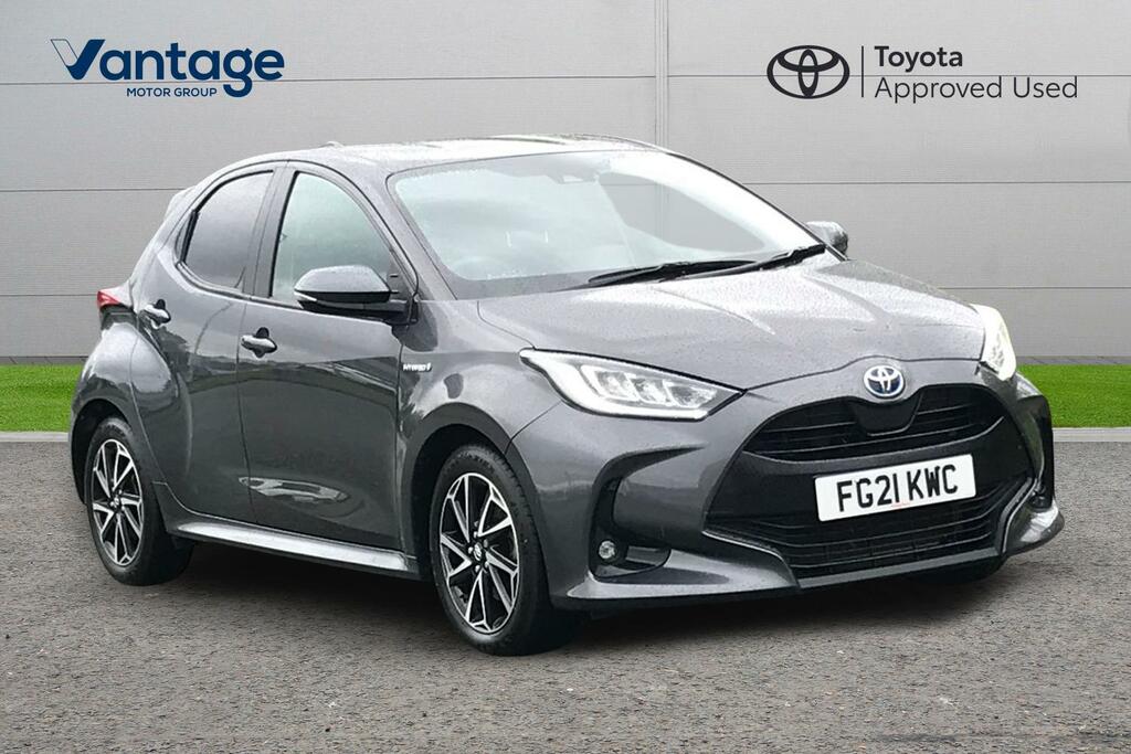 Toyota Yaris 1.5 Vvt-h Design E-cvt Euro 6 Ss Grey