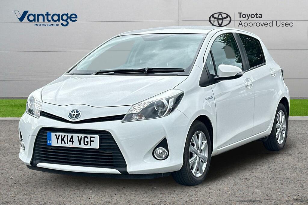 Toyota Yaris 1.5 Vvt-h Icon Plus Cvt Euro 5 YK14VGF White #3