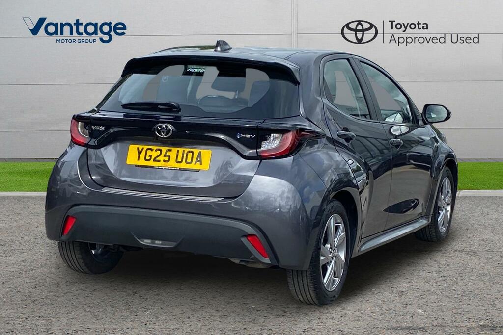 Toyota Yaris 1.5 Vvt-h Icon E-cvt Euro 6 Ss YG25UOA Grey #2
