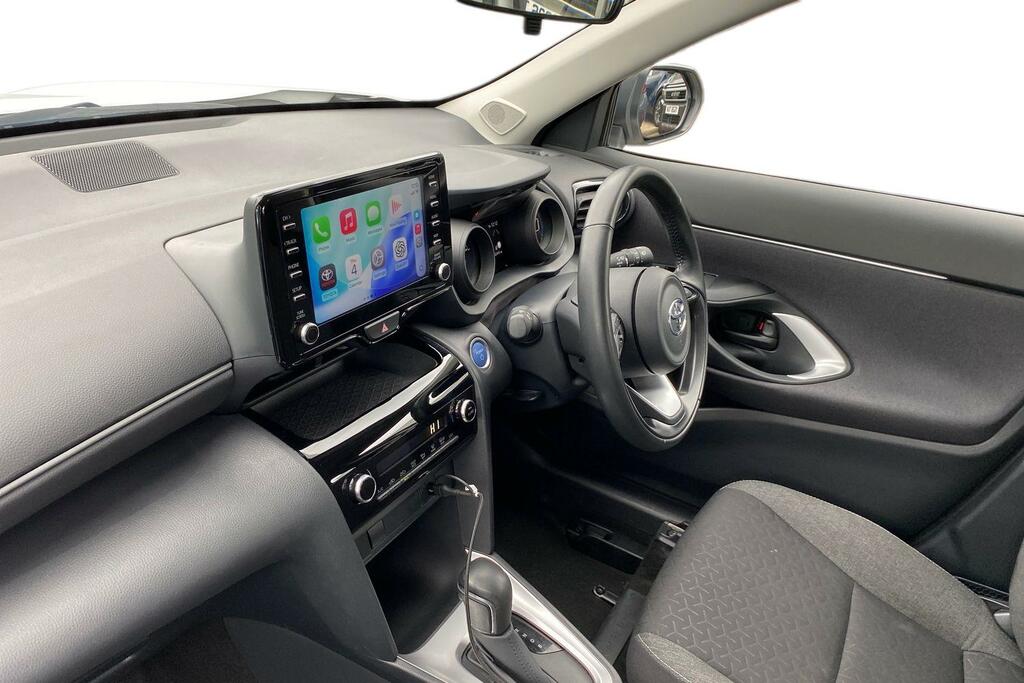 Toyota Yaris Cross 1.5 Vvt-h Icon E-cvt Euro 6 Ss YB73RHV White #5