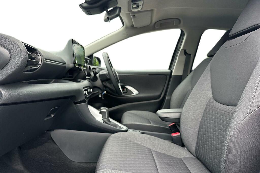 Toyota Yaris 1.5 Vvt-h Design E-cvt Euro 6 Ss KR73FRX Grey #5