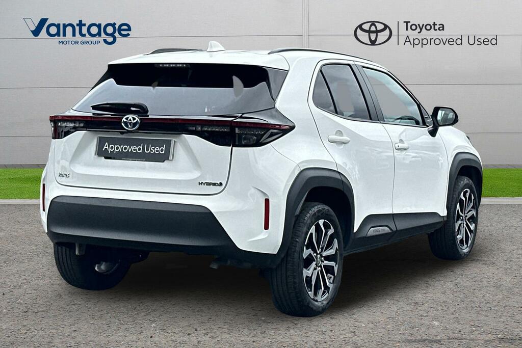 Toyota Yaris Cross 1.5 Vvt-h Design E-cvt Euro 6 Ss YH23LYP White #2