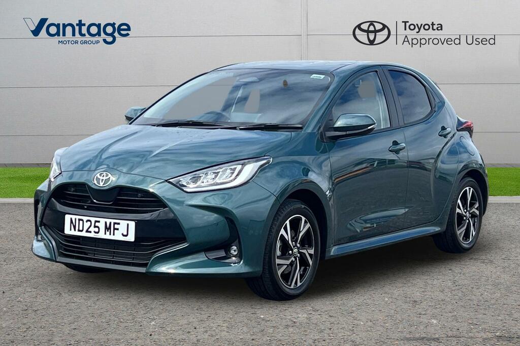 Toyota Yaris 1.5 Vvt-h Design E-cvt Euro 6 Ss ND25MFJ Green #3