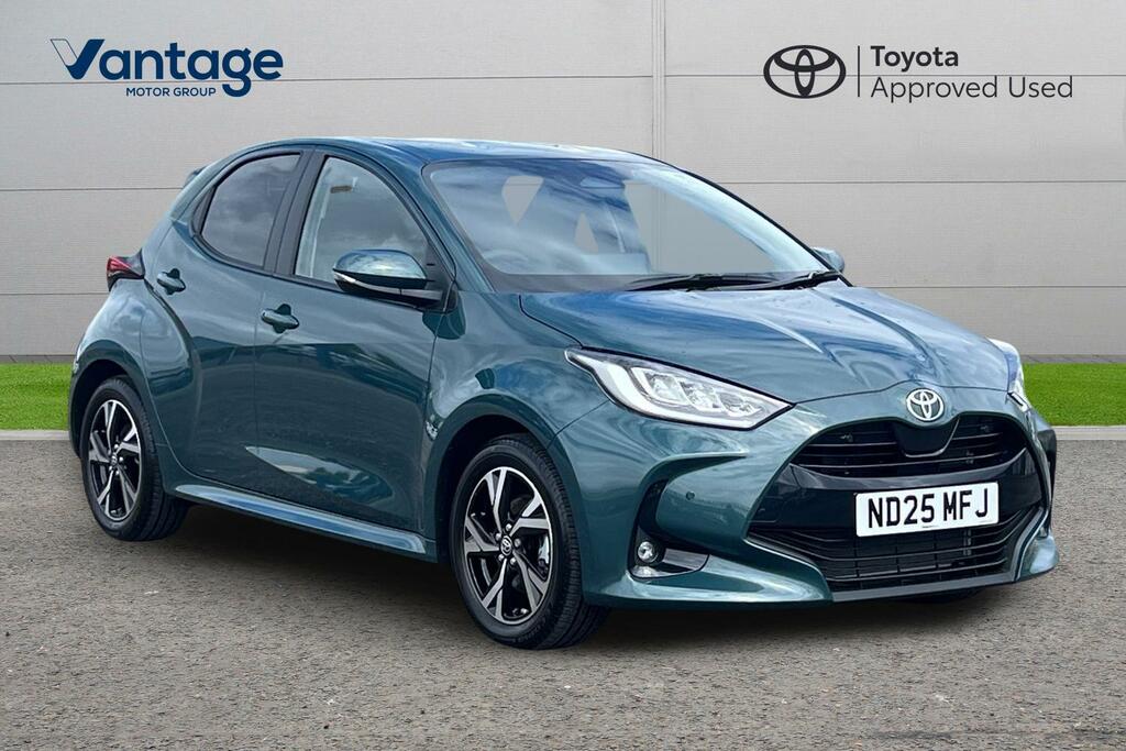 Toyota Yaris 1.5 Vvt-h Design E-cvt Euro 6 Ss Green