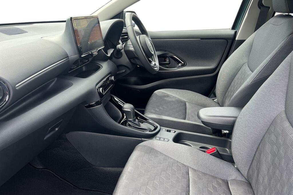 Toyota Yaris 1.5 Vvt-h Design E-cvt Euro 6 Ss ND25MFJ Green #5