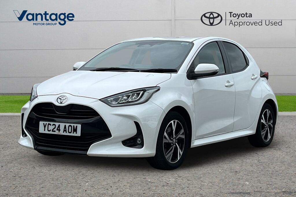 Toyota Yaris 1.5 Vvt-h Design Hatchback Hybrid E-cvt YC24AOM White #3