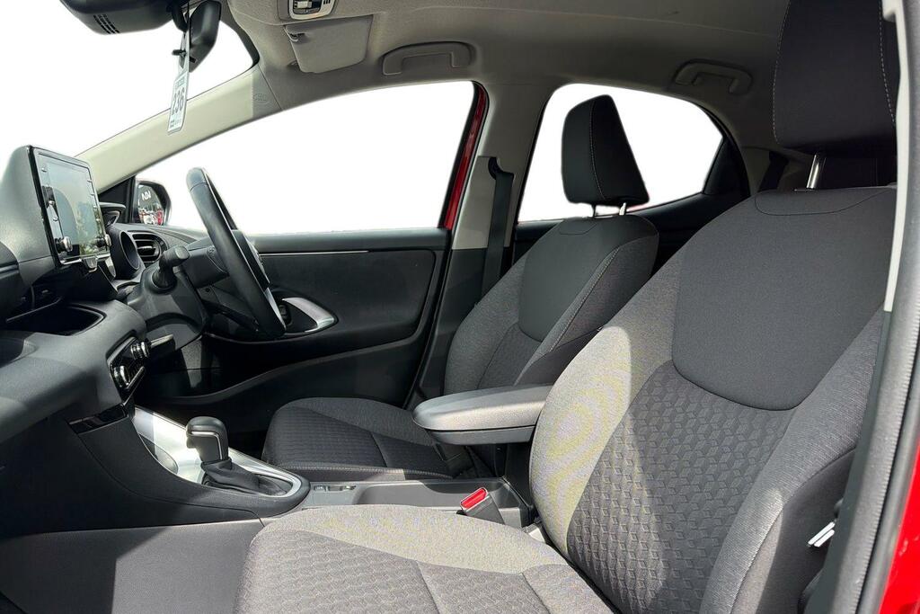 Toyota Yaris 1.5 Vvt-h Design E-cvt Euro 6 Ss YY23MFN Red #5