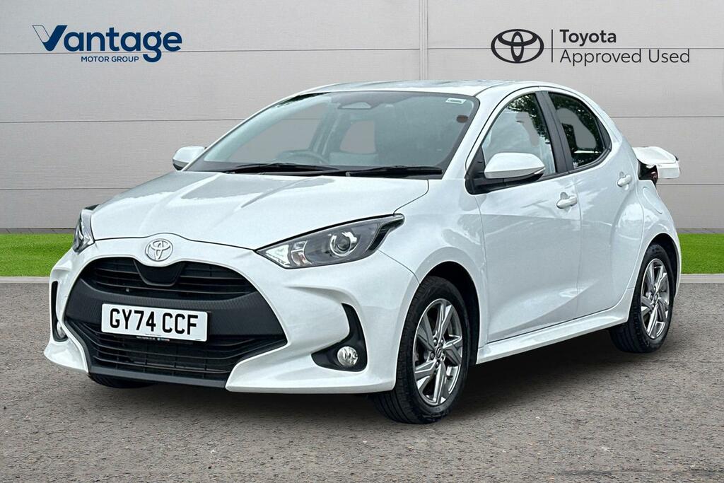 Toyota Yaris 1.5 Vvt-h Icon E-cvt Euro 6 Ss GY74CCF White #3