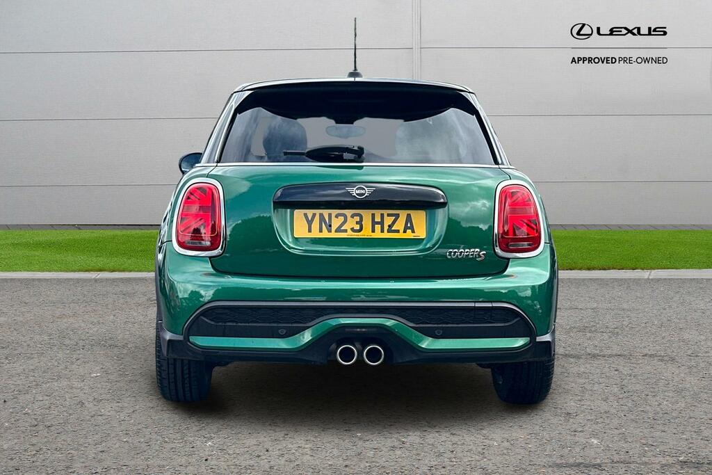 Mini Hatch 2.0 Cooper S Exclusive Steptronic Euro 6 Ss YN23HZA Green #5