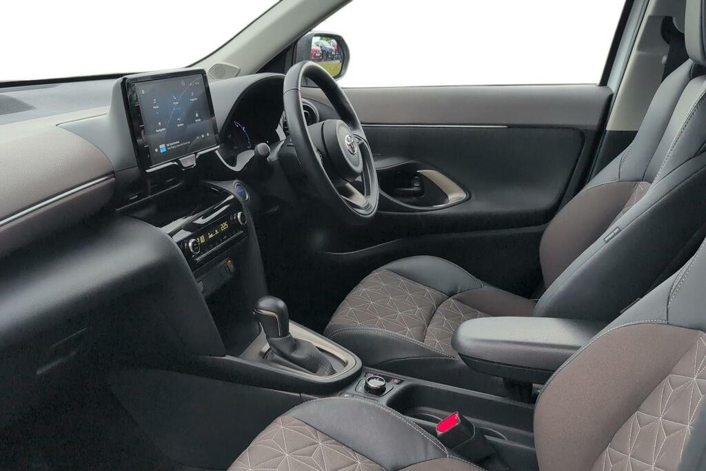 Toyota Yaris Cross 1.5 Vvt-h Excel E-cvt Awd Euro 6 Ss FD72ZYR White #5