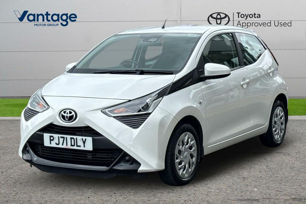Toyota Aygo 1.0 Vvt-i X-play Euro 6 Ss PJ71DLY White #3