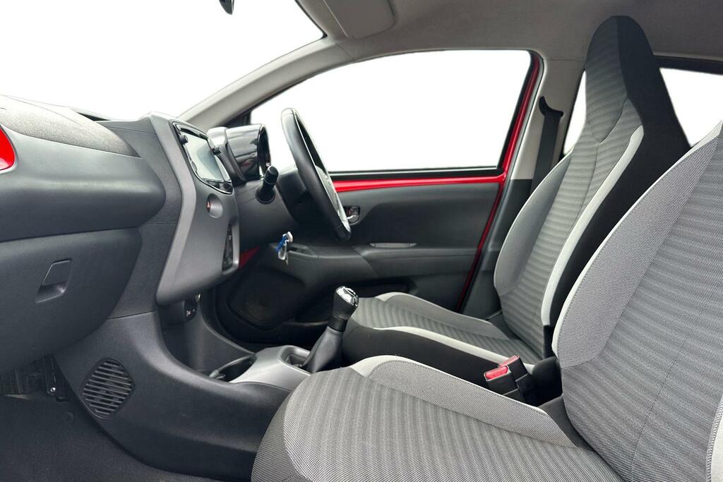 Toyota Aygo 1.0 Vvt-i X-trend Euro 6 YK69HES Red #5